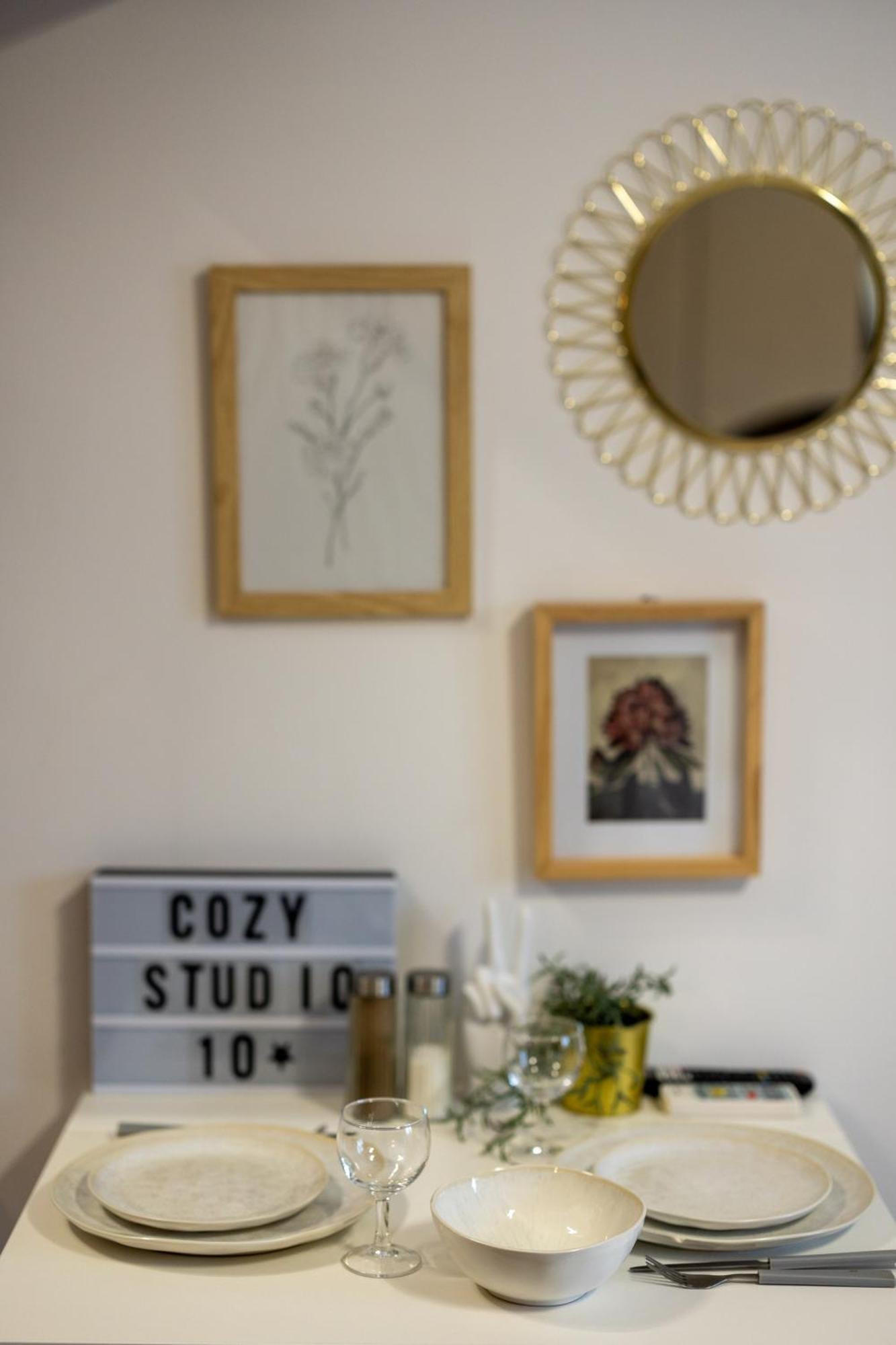 Cozy Studio Retreat - Quiet, Premium Stay Timisoara Ngoại thất bức ảnh