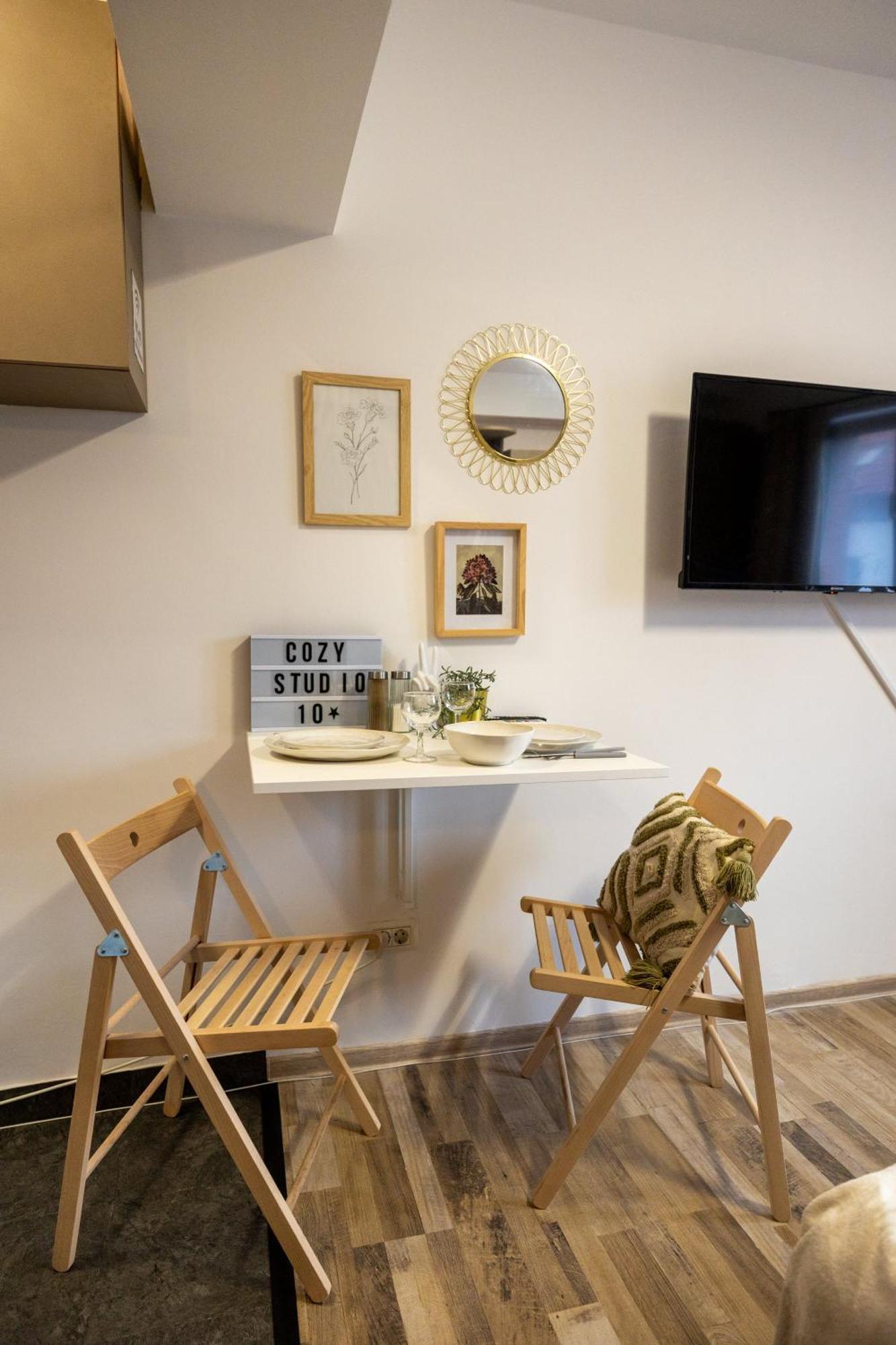 Cozy Studio Retreat - Quiet, Premium Stay Timisoara Ngoại thất bức ảnh
