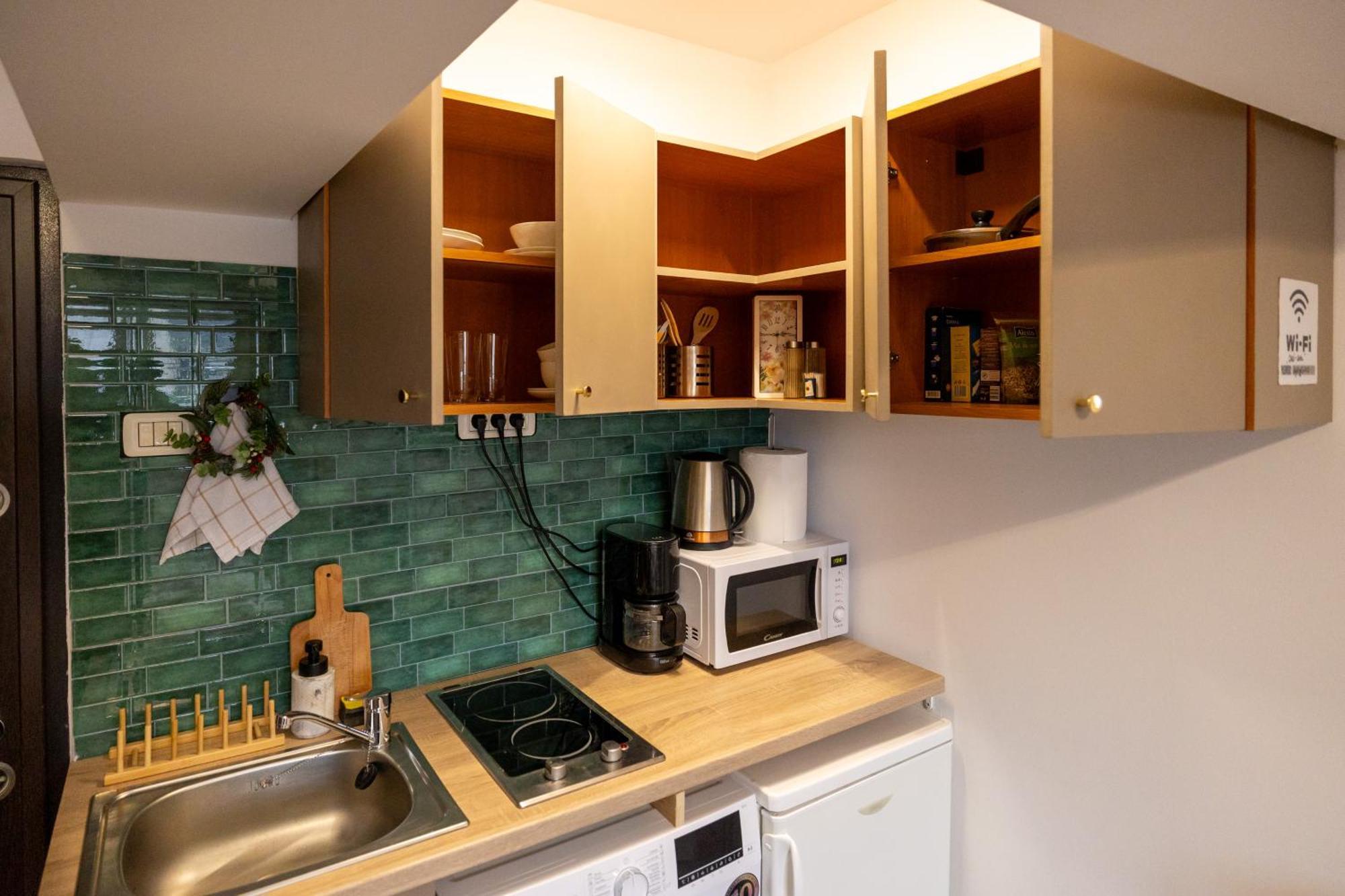 Cozy Studio Retreat - Quiet, Premium Stay Timisoara Ngoại thất bức ảnh